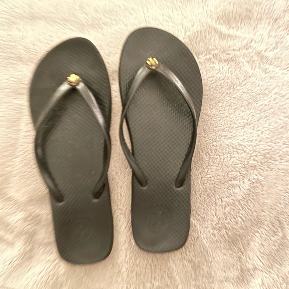 Tory Burch Womens Flip Flops - Picture 2 of 2